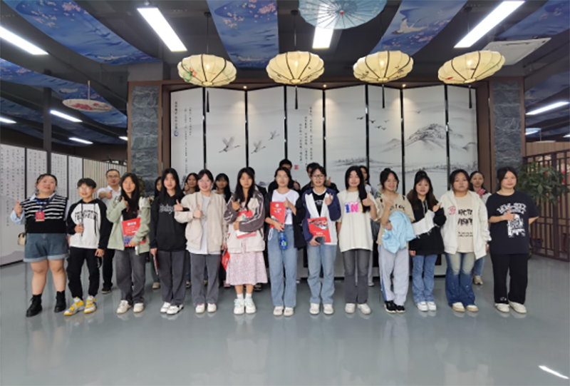 “邵陽紅”中醫(yī)藥膳科普教育研學(xué)基地在天香生物產(chǎn)業(yè)園啟動