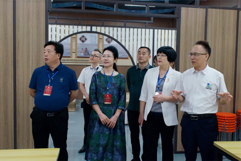 “邵陽紅”中醫(yī)藥膳科普教育研學(xué)基地在天香生物產(chǎn)業(yè)園啟動