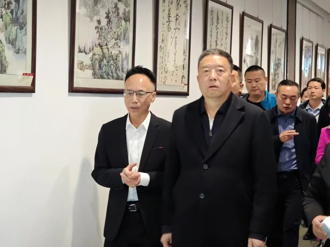 省政協(xié)主席毛萬春一行領(lǐng)導(dǎo)蒞臨天香生物調(diào)研考察“中醫(yī)藥+科技創(chuàng)新+工業(yè)文旅”